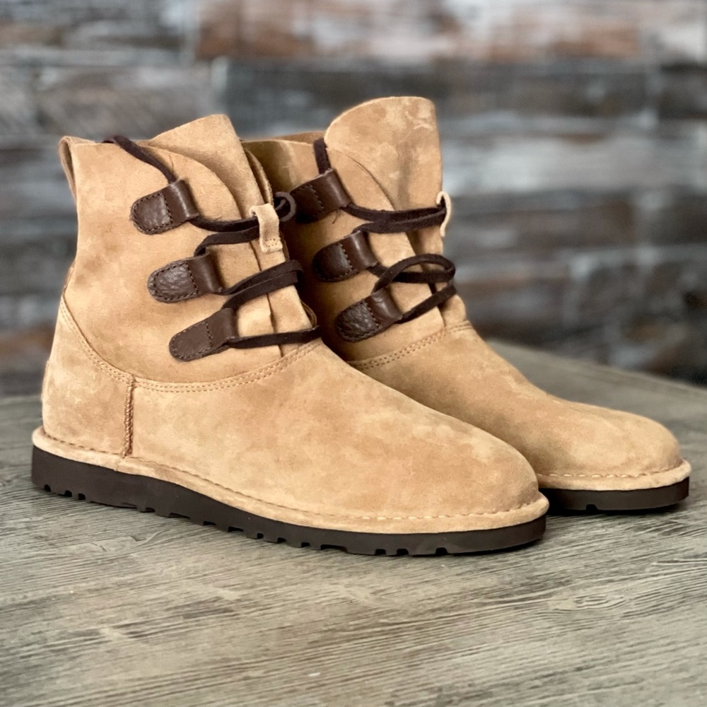 UGG suede short boot with leather laces